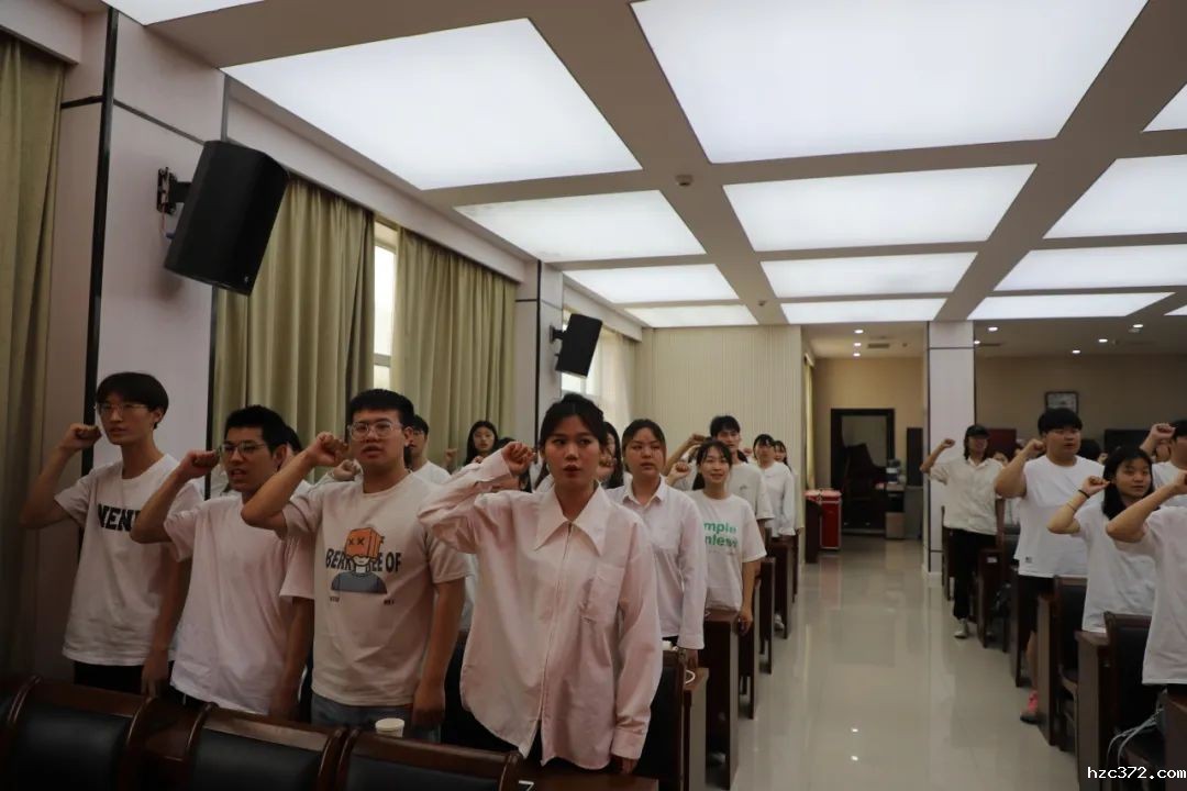https://mmbiz.qpic.cn/sz_mmbiz_jpg/pcMhdEl5U9Wsqh7HKoic1a0Wqcxapwy3icaBDyp6o6cccmLKibqx9ibLsj3M4rS3LticqaIux1WXNiahv8uiaEmIpd0XQ/640?wx_fmt=jpeg&from=appmsg